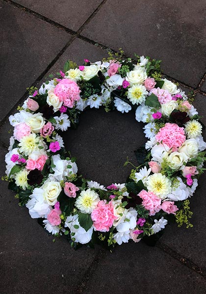 Beställ blommor till begravning i Lund